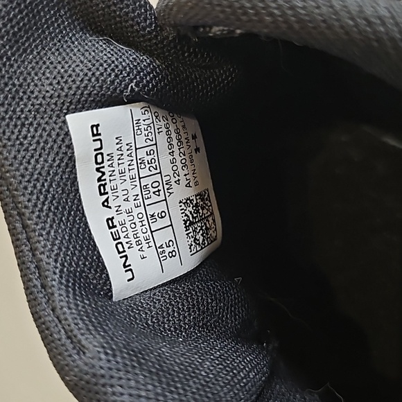 Under Armour Charged Escape 3 Charcoal and Black Running Shoes Women's Size 8.5 - Picture 4 of 5